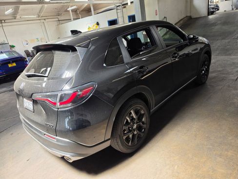 Used 2025 Honda HR-V Sport image 5