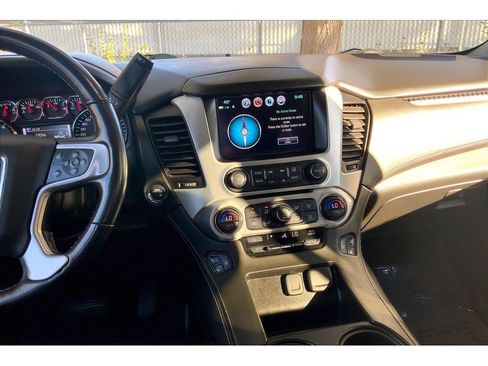 Used 2020 GMC Yukon SLT AWD/4WD image 7