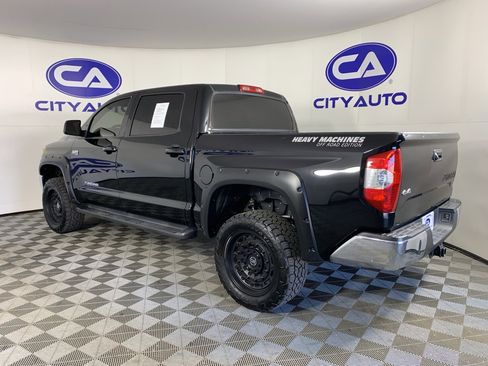 Used 2019 Toyota Tundra SR5 w/ SR5 Upgrade Package image 5