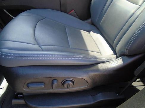 Certified 2022 Buick Enclave Essence w/ Experience Buick Package image 17