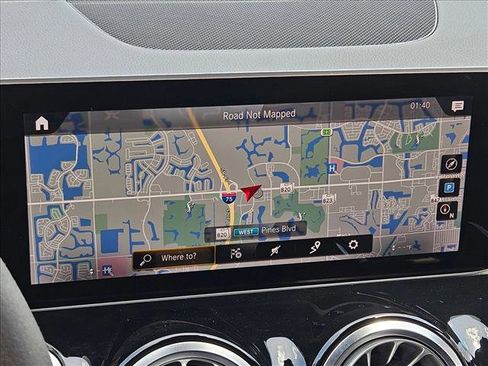 Used 2021 Mercedes-Benz GLB 35 AMG 4MATIC image 13