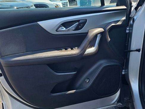Used 2020 Chevrolet Blazer LT FWD image 9