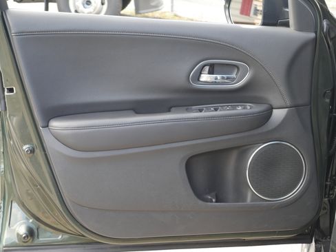 Used 2017 Honda HR-V EX-L image 36