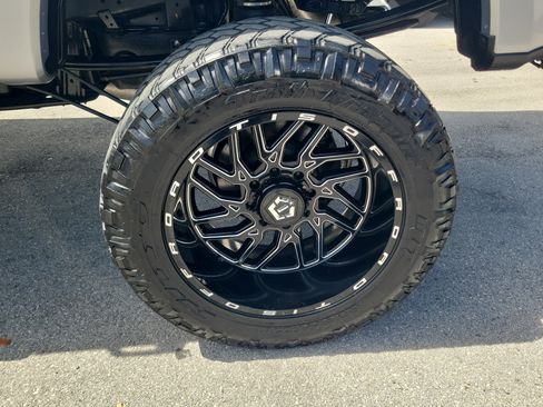 Used 2020 Ford F250 Lariat AWD/4WD image 10