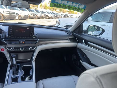 Used 2019 Honda Accord LX image 22