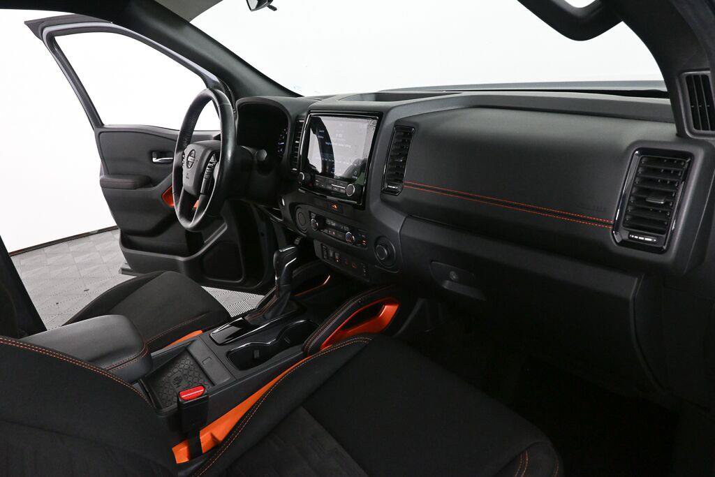 Used 2022 Nissan Frontier Pro-X RWD image 21