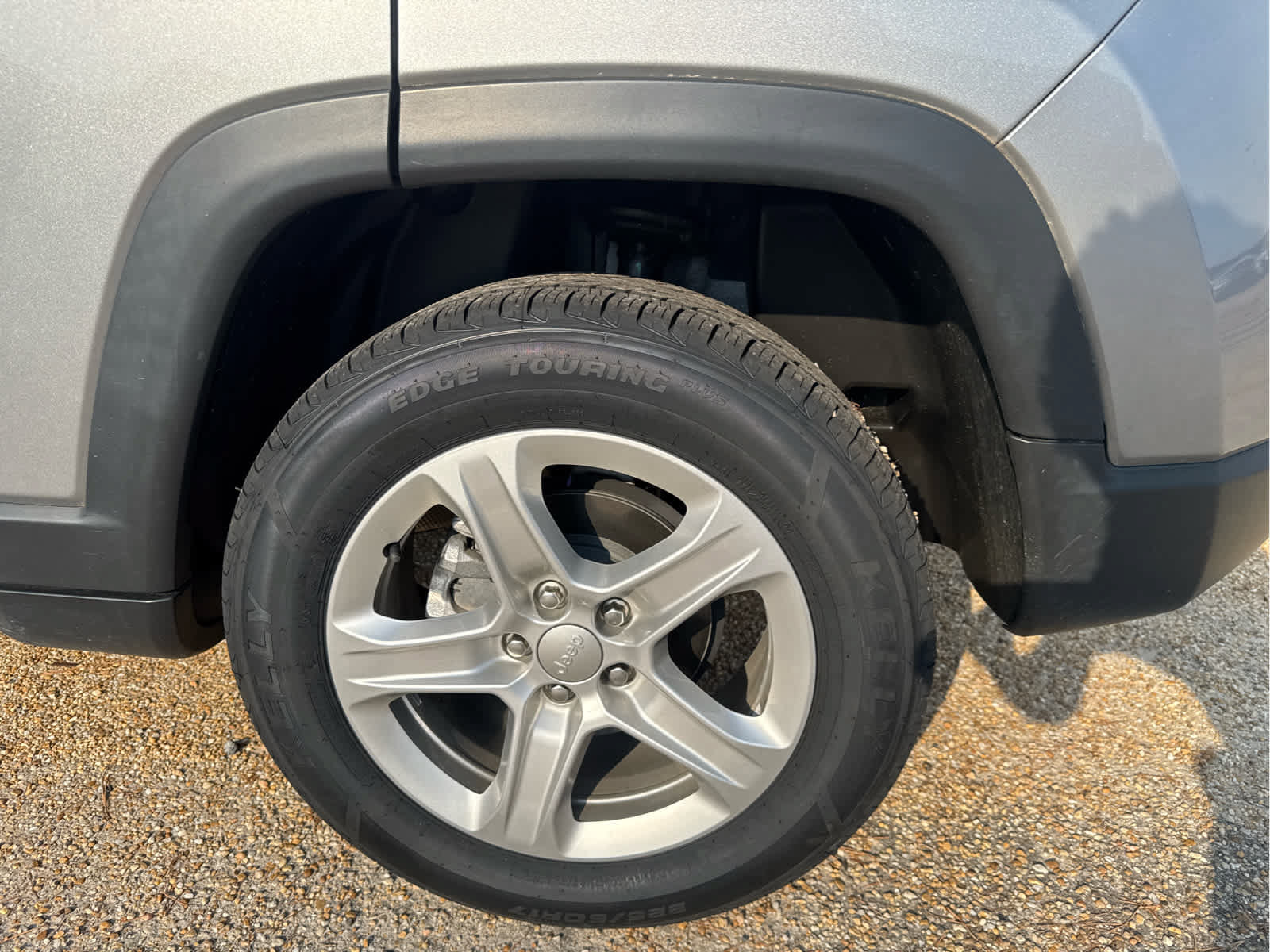 Used 2023 Jeep Compass Sport AWD/4WD image 15