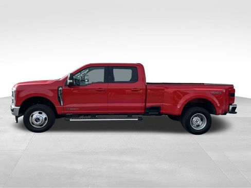 Used 2026 Ford F350 XLT w/ XLT Premium Package image 8
