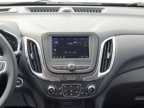 Certified 2024 Chevrolet Equinox LT w/ LPO, Floor Liner Package image 27