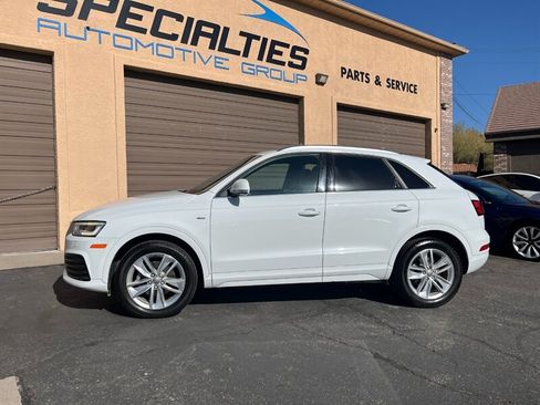 Used 2018 Audi Q3 2.0T Premium Plus w/ Premium Plus Package AWD/4WD image 3