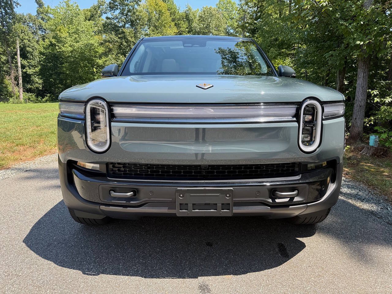 Used 2026 Rivian R1S Premium Tri AWD/4WD image 4