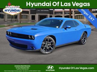 Used 2019 Dodge Challenger SXT w/ Blacktop Package RWD video 1