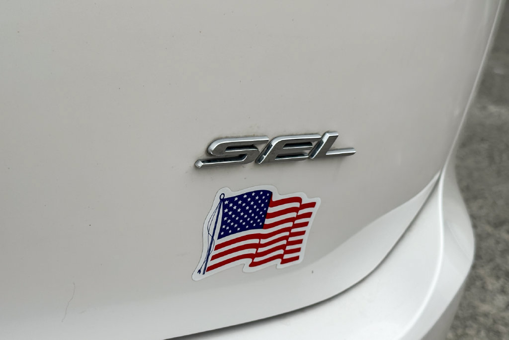 Used 2018 Ford Edge SEL w/ Equipment Group 201A AWD/4WD image 18