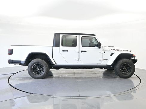 Used 2023 Jeep Gladiator Rubicon w/ LED Lighting Group AWD/4WD image 4