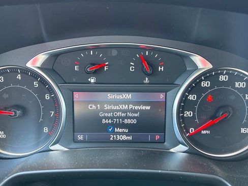 Used 2025 Chevrolet Blazer LT image 15