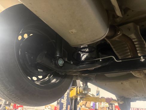 Used 2015 Nissan Sentra S image 27