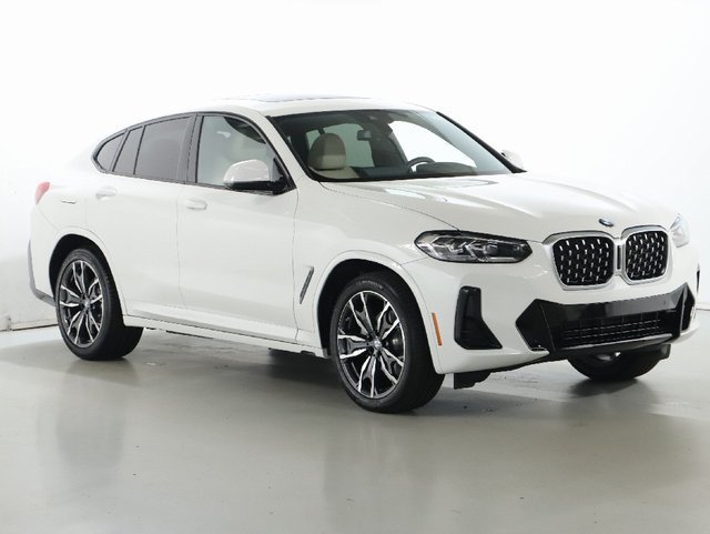 Used 2024 BMW X4 xDrive30i w/ M Sport Package AWD/4WD image 11