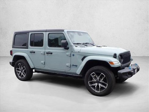 Used 2024 Jeep Wrangler Unlimited w/ Technology Group AWD/4WD image 10