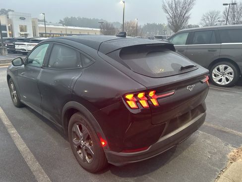 Used 2022 Ford Mustang Mach-E Select image 10