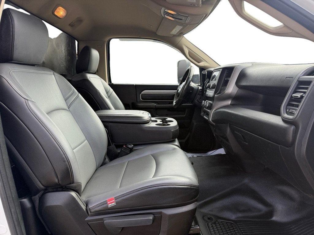 Used 2019 RAM 5500 Tradesman AWD/4WD image 13