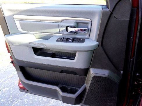 Used 2018 RAM 1500 Lone Star image 23