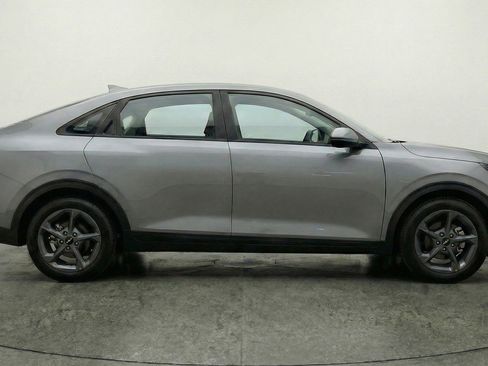 Used 2025 Kia K4 LXS image 11