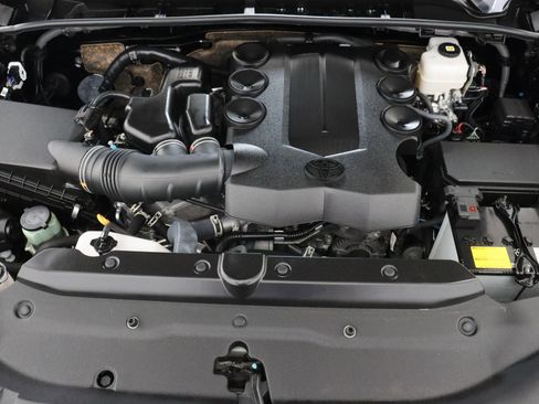 Certified 2023 Toyota 4Runner 40th Anniversary SE image 41