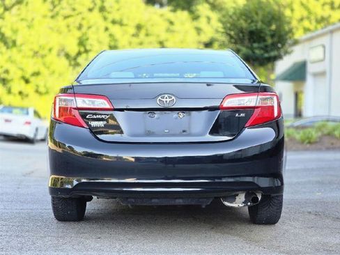 Used 2013 Toyota Camry LE FWD image 5