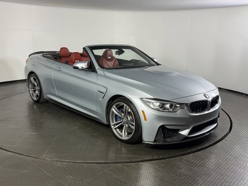 Used 2015 BMW M4 Convertible image 3
