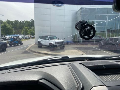 Used 2020 Ford F250 Platinum w/ FX4 Off-Road Package AWD/4WD image 9