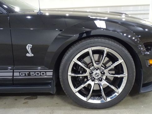 Used 2007 Ford Mustang Shelby GT500 RWD image 34