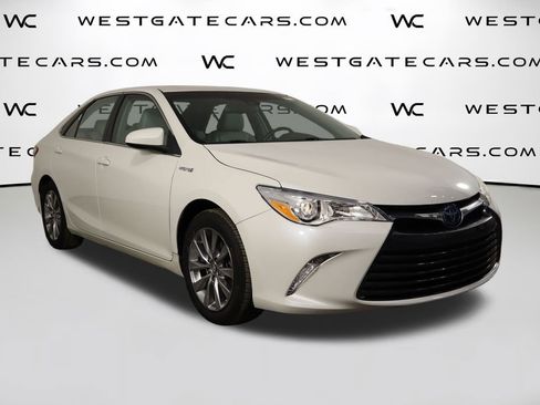Used 2015 Toyota Camry XLE image 43