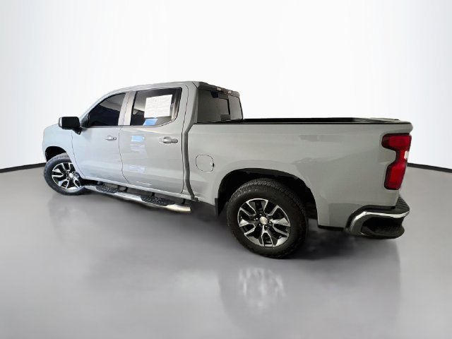 Used 2024 Chevrolet Silverado 1500 LT AWD/4WD image 6