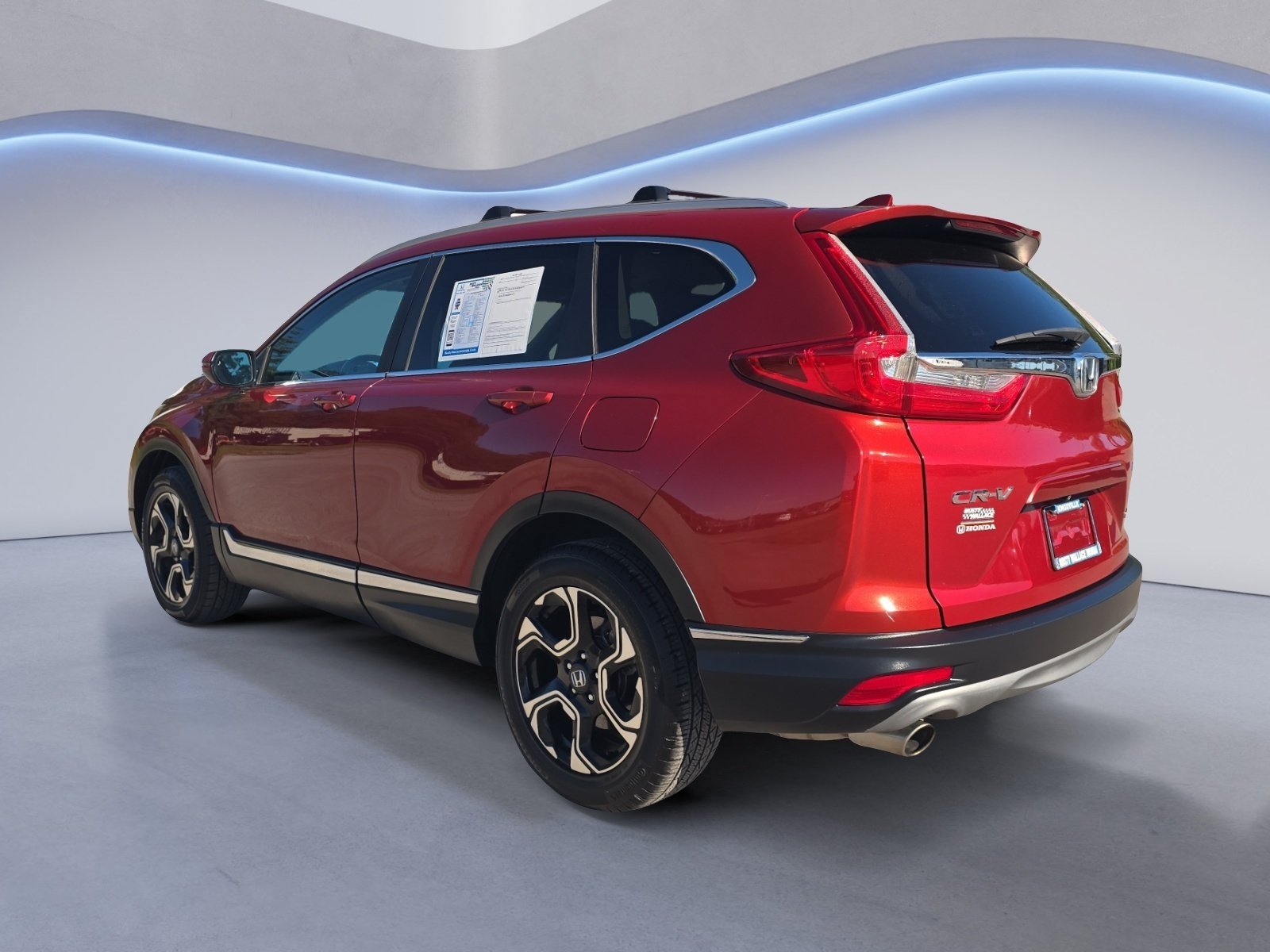 Used 2018 Honda CR-V Touring image 3