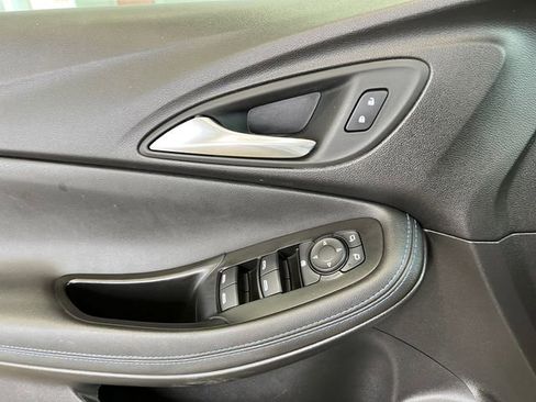 Used 2025 Buick Encore GX Sport Touring w/ Comfort Package AWD/4WD image 17