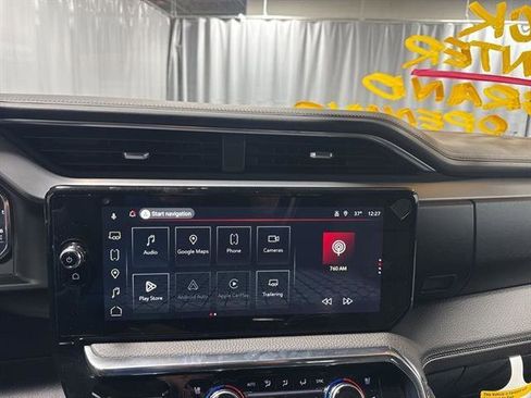 New 2025 GMC Sierra 1500 Denali w/ Denali Reserve Package image 16