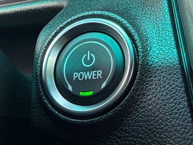 Used 2023 Chevrolet Bolt LT w/ Infotainment Package FWD image 23
