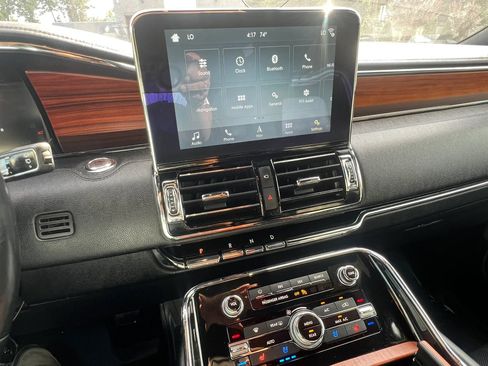 Used 2019 Lincoln Navigator L Reserve w/ Cargo Package AWD/4WD image 20