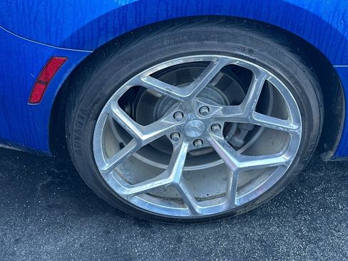 Used 2018 Chevrolet Camaro LT w/ RS Package image 7