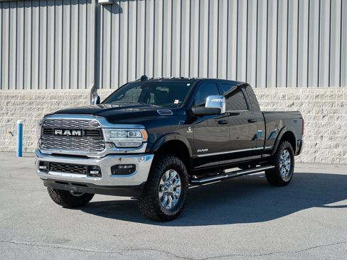Used 2024 RAM 2500 Limited AWD/4WD image 9