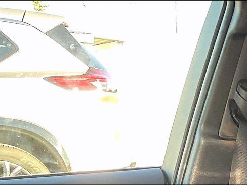 Used 2021 Toyota Corolla LE image 7