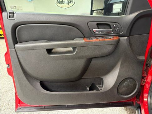 Used 2010 Chevrolet Silverado 2500 LTZ w/ Convenience Package image 22