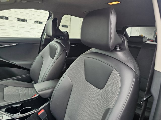 Certified 2023 Kia Niro Wind w/ Wind Preserve Package FWD image 22