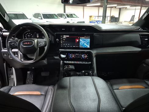 Certified 2025 GMC Sierra 1500 AT4 AWD/4WD image 21