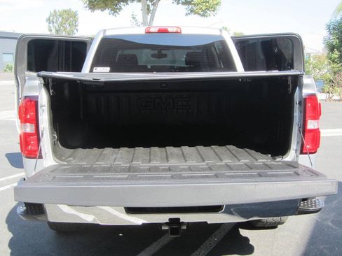 Used 2015 GMC Sierra 1500 SLE w/ SLE Value Package AWD/4WD image 11