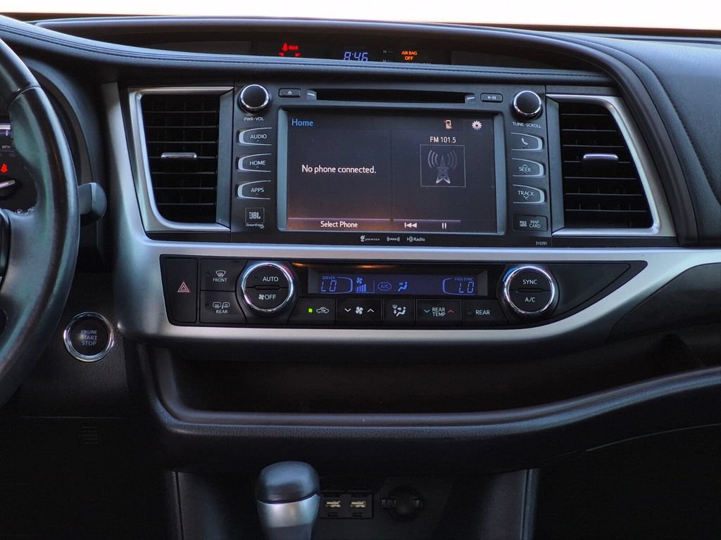 Used 2019 Toyota Highlander Limited FWD image 13
