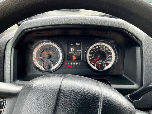 Used 2018 RAM 2500 Tradesman w/ Chrome Appearance Group image 15