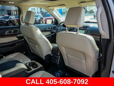 Used 2018 Ford Explorer Platinum AWD/4WD image 22