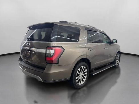 Used 2018 Ford Expedition Limited w/ Equipment Group 301A image 10