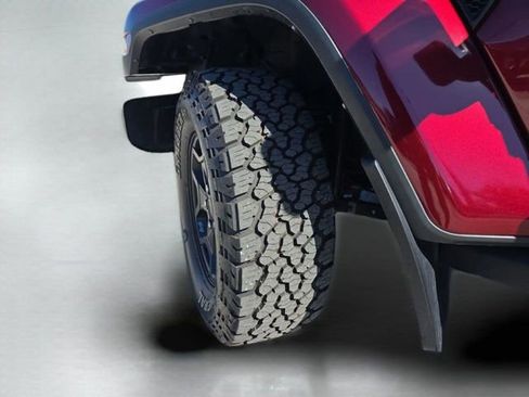 Used 2021 Jeep Gladiator Sport image 34